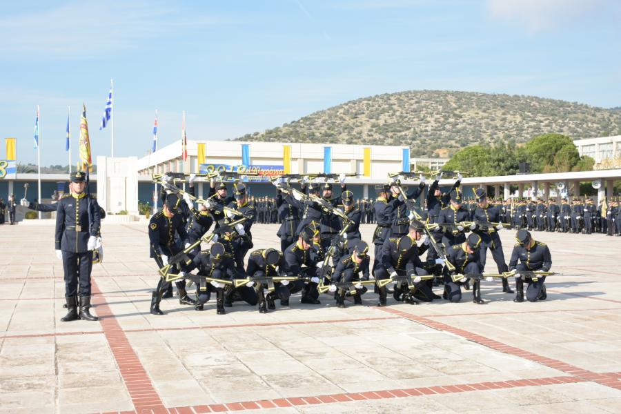 ΥΕΘΑ: Παρουσία Καμμένου η ορκωμοσία πρωτοετών Ευελπίδων τάξεως 2022 - ΦΩΤΟ - Φωτογραφία 8