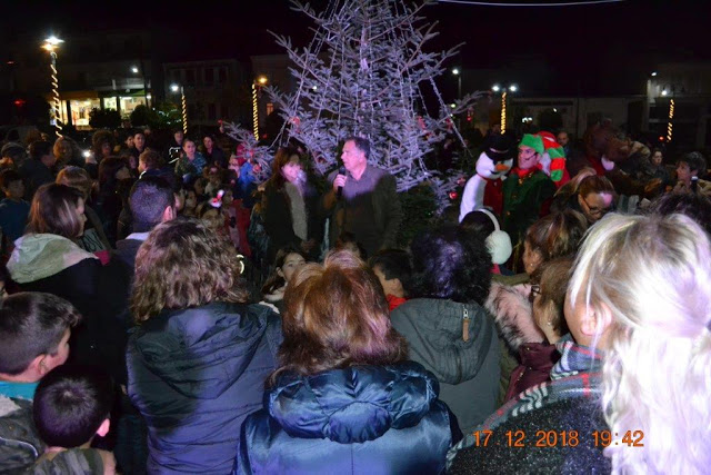 ΒΑΣΙΛΗΣ ΜΟΥΡΚΟΥΣΗΣ-Πρόεδρος ΝΠΔΔ Δήμου Ξηρομέρου: Με επιτυχία ολοκληρώθηκαν οι Χριστουγιεννιάτικες Παιδικές Γιορτές - Φωτογραφία 3