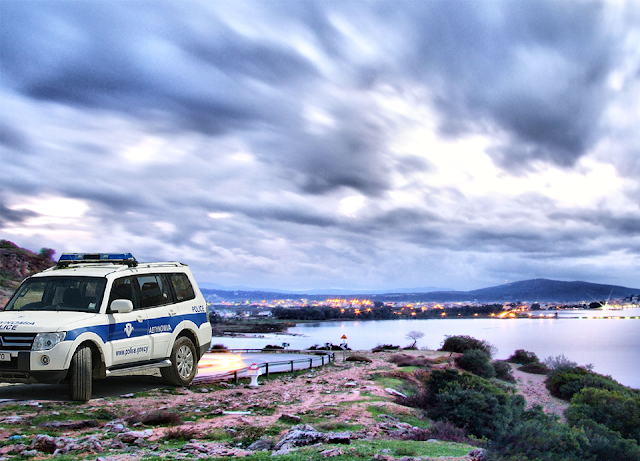 Τέσσερις συλλήψεις σε Αγρίνιο και Βόνιτσα για οδήγηση χωρίς δίπλωμα και παρεμπόριο - Φωτογραφία 1