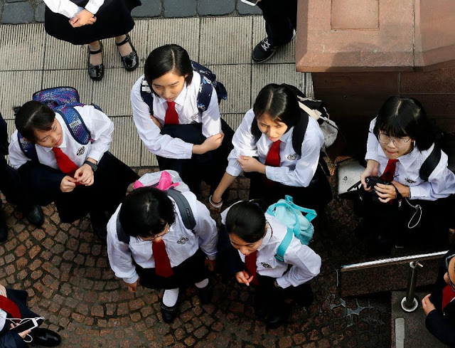 Κινεζικές σχολές παρακολουθούν τους σπουδαστές με τις έξυπνες στολές - Φωτογραφία 3