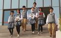 Κινεζικές σχολές παρακολουθούν τους σπουδαστές με τις έξυπνες στολές - Φωτογραφία 1
