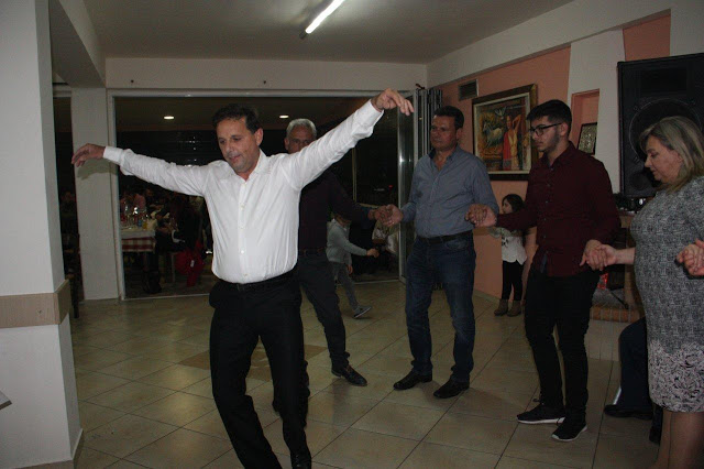 Μεγάλη η επιτυχία της χοροεσπερίδας του Συλλόγου Ματσουκίου Ιωαννίνων «Η ΒΥΛΙΖΑ» - Φωτογραφία 80