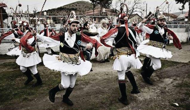 Πρωτοχρονιά στην Ελλάδα: Έθιμα σε όλες τις γωνιές της χώρας - Φωτογραφία 2