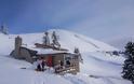 Ο χιονιάς «σαρώνει» την Αράχωβα - Κλειστό το Χιονοδρομικό Κέντρο Παρνασσού