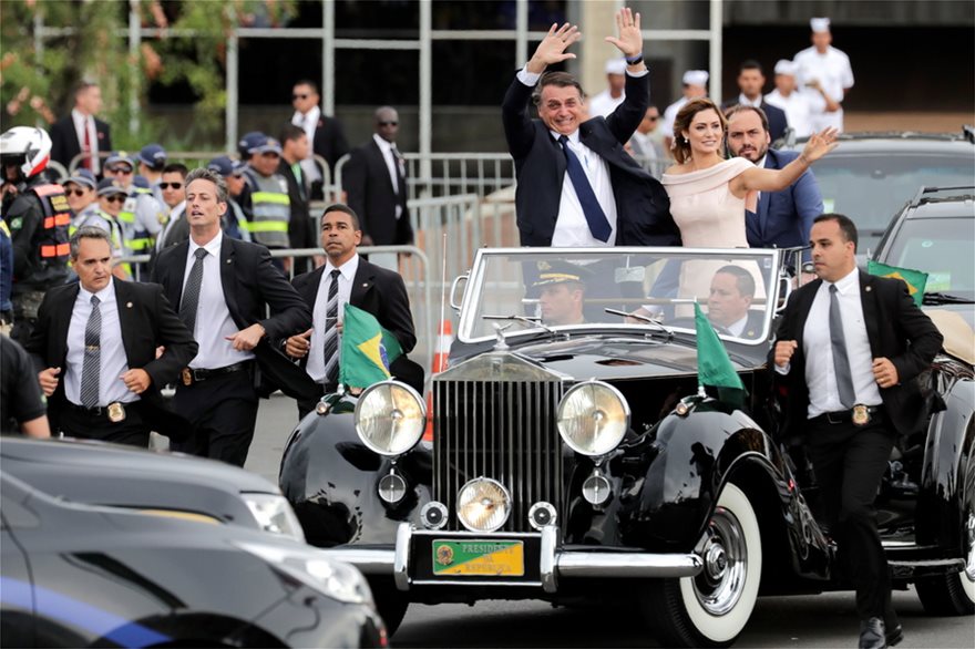 Ο ακροδεξιός Ζαΐχ Μπολσονάρου ορκίστηκε πρόεδρος της Βραζιλίας - Φωτογραφία 2