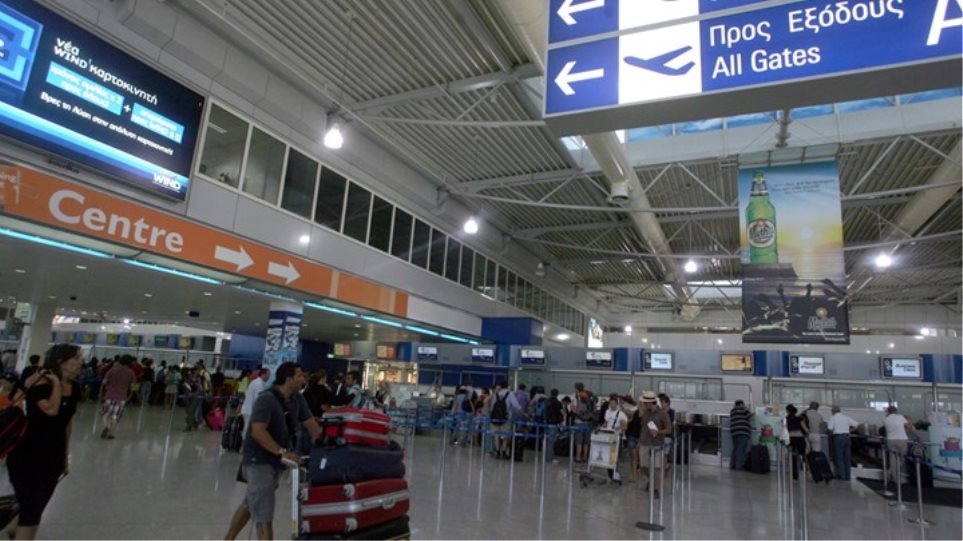 Die Welt: Μετανάστες με πλαστά χαρτιά διακινούνται από Ελληνικά αεροδρόμια - Φωτογραφία 1