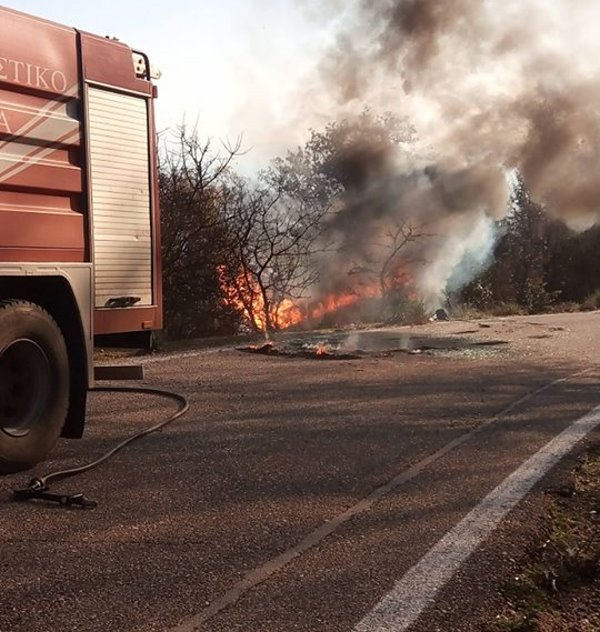 Κάηκε ολοσχερώς τζιπ Αγρινιώτη κοντά στο Λιγοβίτσι (στη διασταύρωση με ΣΚΟΥΡΤΟΥ) | φωτο - Φωτογραφία 4
