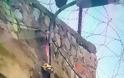 Ντοκουμέντο: Με αυτό το σκοινί απέδρασαν ανενόχλητοι οι δραπέτες του Κορυδαλλού - Φωτογραφία 2