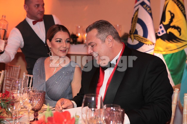 Παρουσία του ΥΠΕΘΑ και στελεχών των Ενόπλων Δυνάμεων το πρωτοχρονιάτικο γεύμα στη Λέσχη Αξιωματικών - Φωτογραφία 9