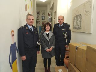 Ο εθελοντισμός των Αστυνομικών της Πελοποννήσου - Φωτογραφία 2