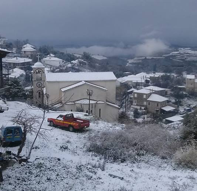 Συνεχίζεται η χιονόπτωση σε περιοχές της ΒΟΝΙΤΣΑΣ και του ΞΗΡΟΜΕΡΟΥ... - Φωτογραφία 1