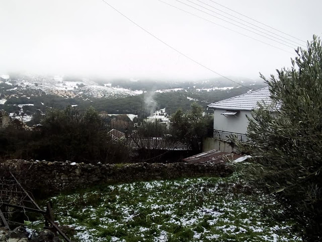 Συνεχίζεται η χιονόπτωση σε περιοχές της ΒΟΝΙΤΣΑΣ και του ΞΗΡΟΜΕΡΟΥ... - Φωτογραφία 10