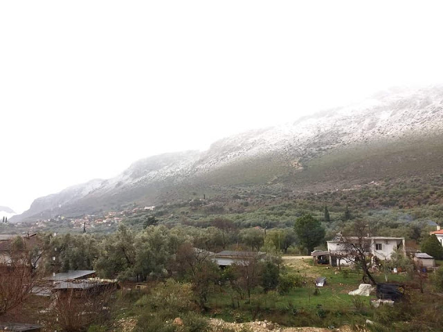 Συνεχίζεται η χιονόπτωση σε περιοχές της ΒΟΝΙΤΣΑΣ και του ΞΗΡΟΜΕΡΟΥ... - Φωτογραφία 13