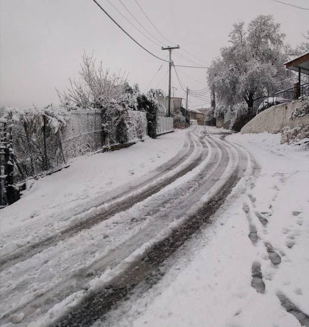 Συνεχίζεται η χιονόπτωση σε περιοχές της ΒΟΝΙΤΣΑΣ και του ΞΗΡΟΜΕΡΟΥ... - Φωτογραφία 20