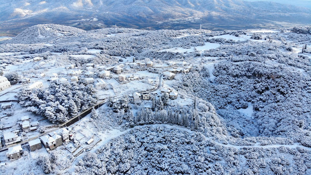 Μαγευτικές εικόνες: Η χιονισμένη ΠΑΠΑΔΑΤΟΥ Ξηρομέρου από ψηλά [εικόνες: Δημήτρης Σκεπετάρης] - Φωτογραφία 10