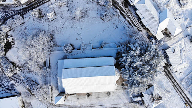 Μαγευτικές εικόνες: Η χιονισμένη ΠΑΠΑΔΑΤΟΥ Ξηρομέρου από ψηλά [εικόνες: Δημήτρης Σκεπετάρης] - Φωτογραφία 11