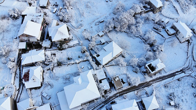 Μαγευτικές εικόνες: Η χιονισμένη ΠΑΠΑΔΑΤΟΥ Ξηρομέρου από ψηλά [εικόνες: Δημήτρης Σκεπετάρης] - Φωτογραφία 23