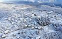 Μαγευτικές εικόνες: Η χιονισμένη ΠΑΠΑΔΑΤΟΥ Ξηρομέρου από ψηλά [εικόνες: Δημήτρης Σκεπετάρης] - Φωτογραφία 1