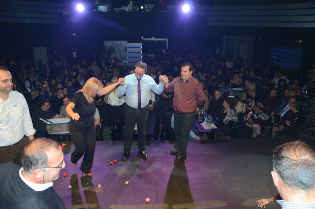 Κοσμοσυρροή στο Χορό του Συλλόγου ΠΑΛΑΙΟΜΑΝΙΩΤΩΝ, στο κέντρο CABANA στην ΑΘΗΝΑ | ΦΩΤΟ - Φωτογραφία 36