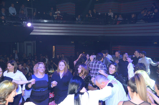 Κοσμοσυρροή στο Χορό του Συλλόγου ΠΑΛΑΙΟΜΑΝΙΩΤΩΝ, στο κέντρο CABANA στην ΑΘΗΝΑ | ΦΩΤΟ - Φωτογραφία 76