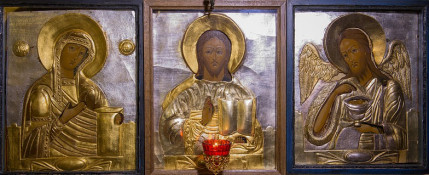 Ο Άγιος Σεραφείμ Σάρωφ άφησε εντολή να καίη πάντοτε κερί ενώπιον της εικόνος του Σωτήρος και ακοίμητη κανδήλα ενώπιον της εικόνος της Θεοτόκου - Φωτογραφία 2