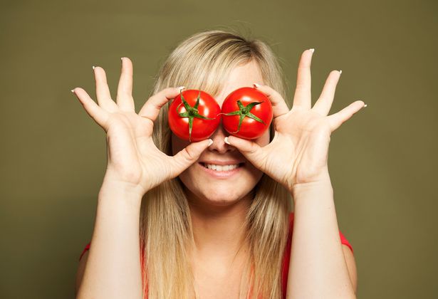 Έξι μέρη του σώματος που ωφελούνται από την κατανάλωση ντομάτας! - Φωτογραφία 2