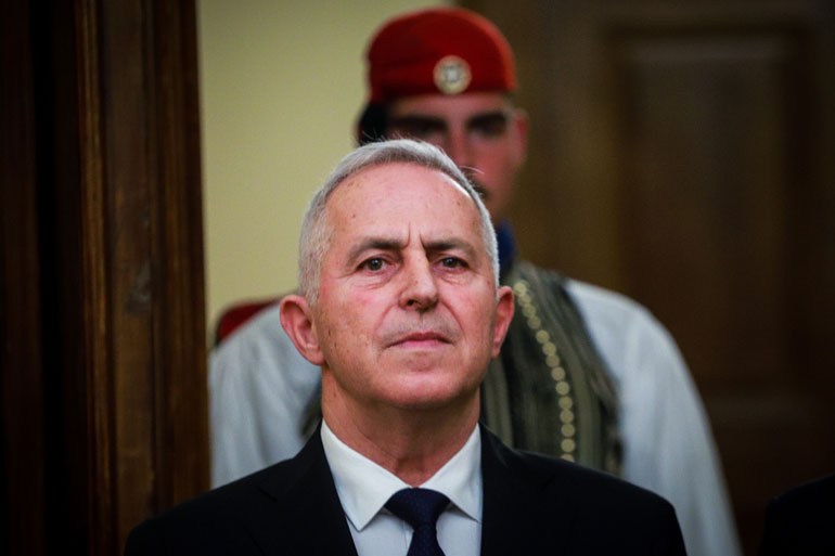 Ορκωμοσία του Υπουργού Εθνικής Άμυνας Ευάγγελου Αποστολάκη στο Προεδρικό Μέγαρο - Φωτογραφία 6