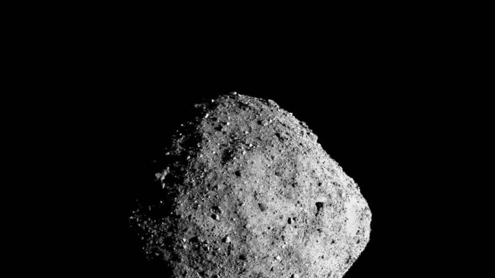 Η επιφάνεια ενός αστεροειδή πιο κοντά από ποτέ - Φωτογραφία 1