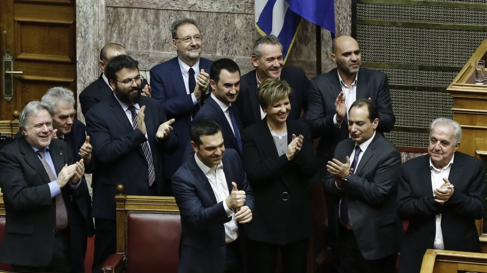 Τι γράφουν τα ξένα ΜΜΕ για την ψήφο εμπιστοσύνης της ελληνικής κυβέρνησης - Φωτογραφία 1