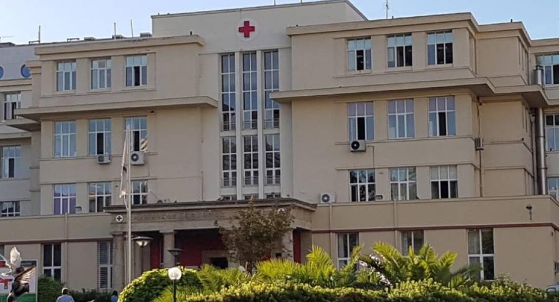 Σοκ: Ασθενής μαχαίρωσε νοσηλεύτρια στον Ερυθρό Σταυρό - Φωτογραφία 2
