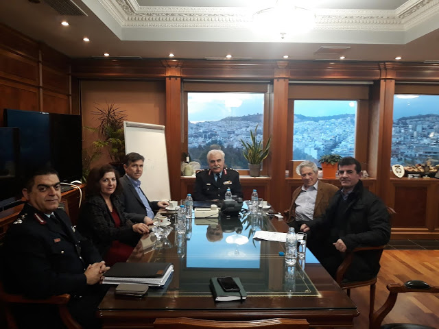 Συνάντηση του Προέδρου της Ένωσης Ηλείας με τον Αρχηγό της ΕΛΑΣ και τους Βουλευτές του Νομού - Φωτογραφία 1