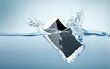 Το μαγικό για να σώσετε το κινητό σας αν πέσει στο νερό