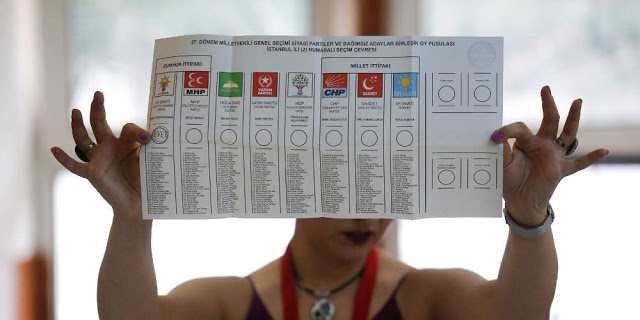 Σκάνδαλο στην Τουρκία: Βρέθηκε ψηφοφόρος ετών… 165 - Φωτογραφία 1