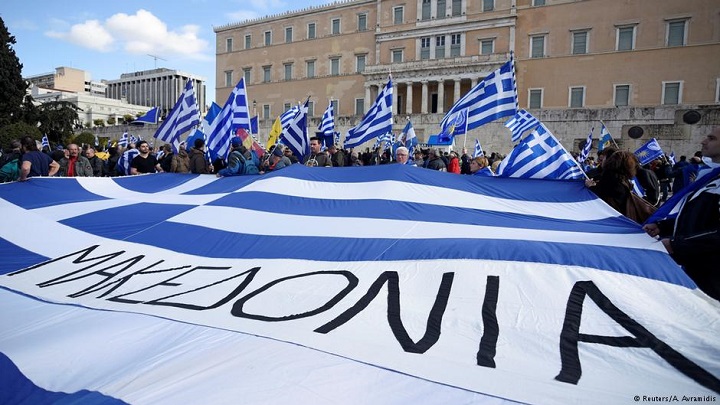 ARD: «Ένα όνομα διχάζει την Ελλάδα» - Φωτογραφία 3