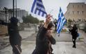 Η συμφωνία των Πρεσπών ενώνει τους Έλληνες ενάντια στον Τσίπρα, γράφει ο διεθνής Τύπος - Φωτογραφία 1