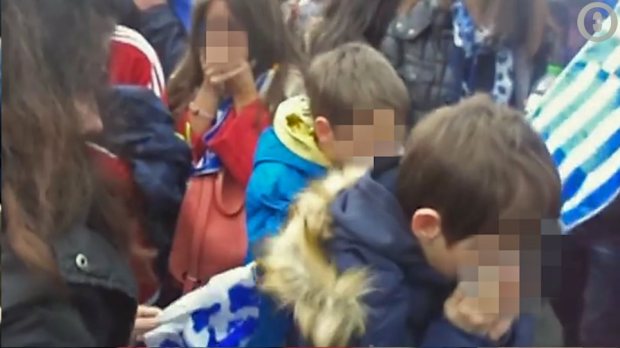 Το βίντεο της ντροπής: Μαθήματα αριστερής καταστολής σε μικρά παιδιά! - Φωτογραφία 1