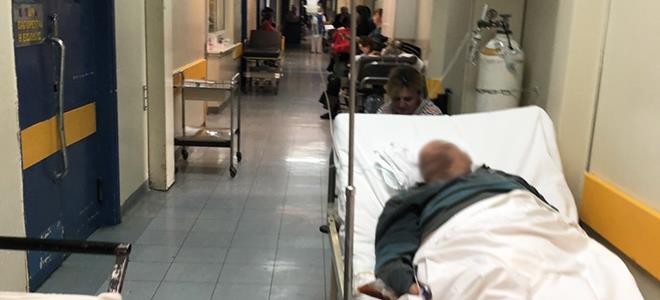 “Επιδημία” ράντζων στα νοσοκομεία της Αττικής - Σε οριακό σημείο το Κρατικό της Νίκαιας - Φωτογραφία 1