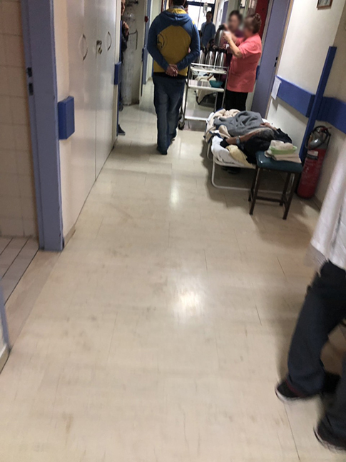“Επιδημία” ράντζων στα νοσοκομεία της Αττικής - Σε οριακό σημείο το Κρατικό της Νίκαιας - Φωτογραφία 6