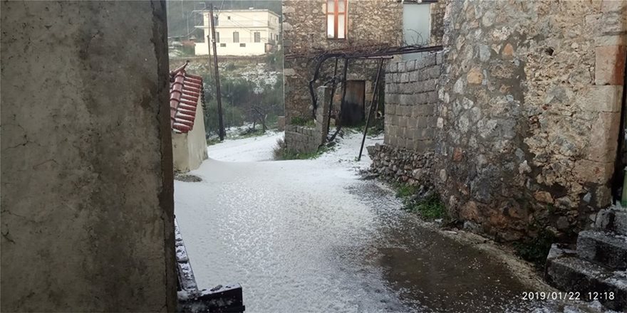 Ισχυρή χαλαζόπτωση σε Καλαμάτα και Μάνη - Φωτογραφία 6