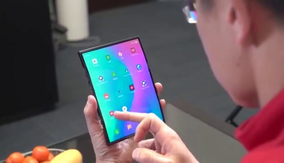Xiaomi: video του πρώτου foldable smartphone! - Φωτογραφία 1