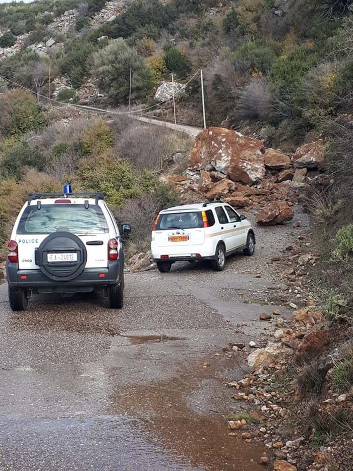 Κατολίσθηση στον δημο Ανδρίτσαινας-Εκκενώθηκαν δύο σπίτια - Φωτογραφία 2