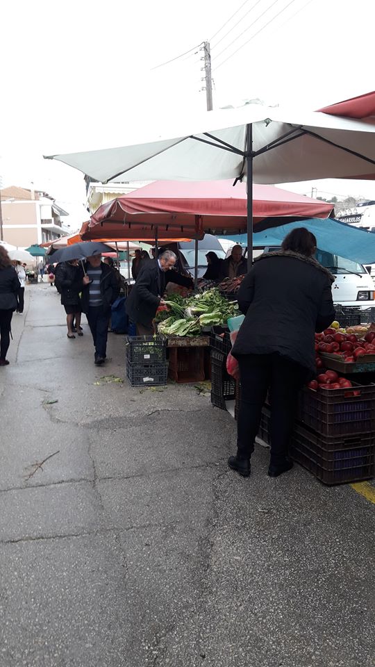 Με βροχή σήμερα η λαϊκή αγορά στη ΒΟΝΙΤΣΑ | ΦΩΤΟ: Στέλλα Λιάπη - Φωτογραφία 104
