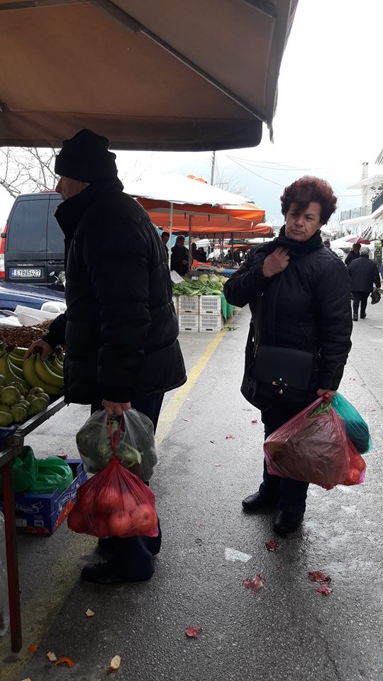 Με βροχή σήμερα η λαϊκή αγορά στη ΒΟΝΙΤΣΑ | ΦΩΤΟ: Στέλλα Λιάπη - Φωτογραφία 108