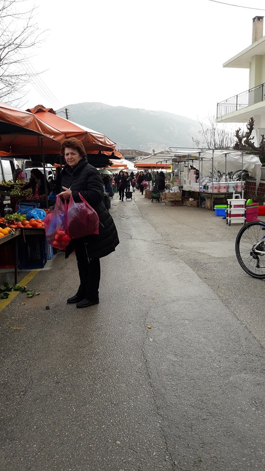 Με βροχή σήμερα η λαϊκή αγορά στη ΒΟΝΙΤΣΑ | ΦΩΤΟ: Στέλλα Λιάπη - Φωτογραφία 16