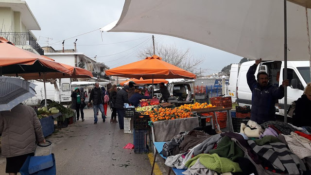 Με βροχή σήμερα η λαϊκή αγορά στη ΒΟΝΙΤΣΑ | ΦΩΤΟ: Στέλλα Λιάπη - Φωτογραφία 29