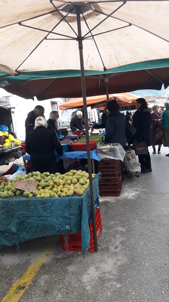 Με βροχή σήμερα η λαϊκή αγορά στη ΒΟΝΙΤΣΑ | ΦΩΤΟ: Στέλλα Λιάπη - Φωτογραφία 43