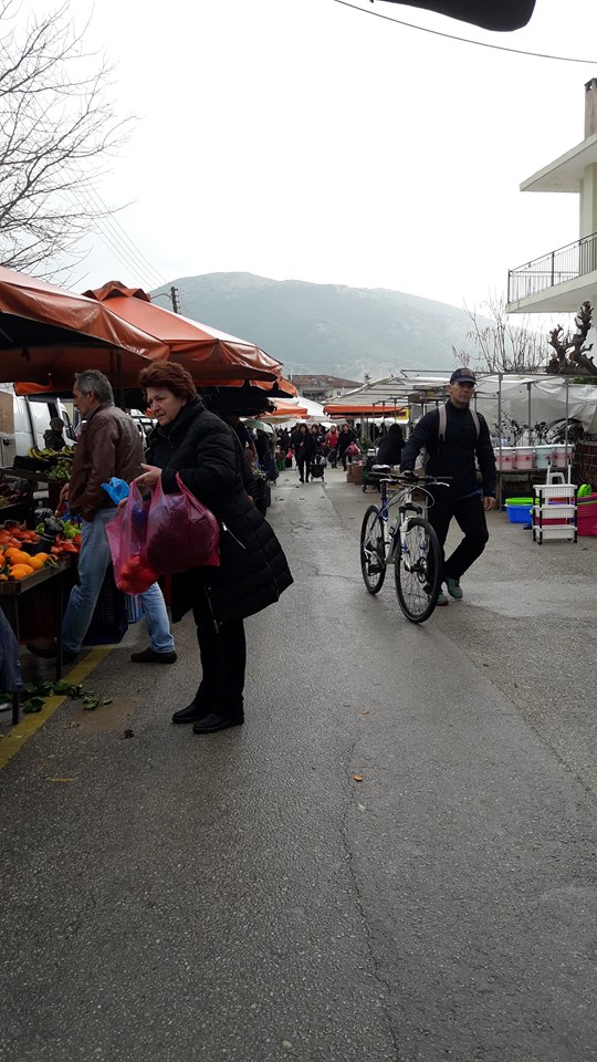 Με βροχή σήμερα η λαϊκή αγορά στη ΒΟΝΙΤΣΑ | ΦΩΤΟ: Στέλλα Λιάπη - Φωτογραφία 44