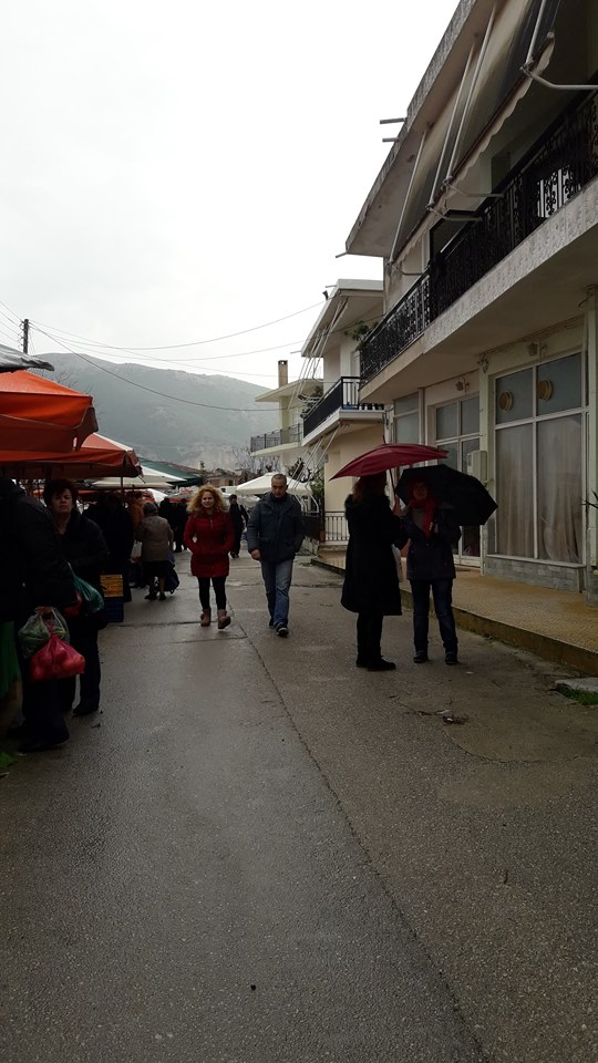 Με βροχή σήμερα η λαϊκή αγορά στη ΒΟΝΙΤΣΑ | ΦΩΤΟ: Στέλλα Λιάπη - Φωτογραφία 82