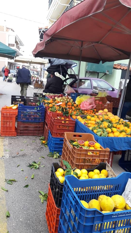 Με βροχή σήμερα η λαϊκή αγορά στη ΒΟΝΙΤΣΑ | ΦΩΤΟ: Στέλλα Λιάπη - Φωτογραφία 92