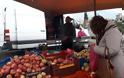 Με βροχή σήμερα η λαϊκή αγορά στη ΒΟΝΙΤΣΑ | ΦΩΤΟ: Στέλλα Λιάπη - Φωτογραφία 24